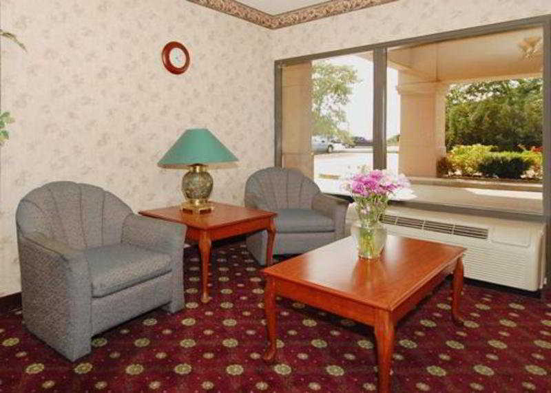 Inn Quality Us65 & E Battlefield Rd 2*