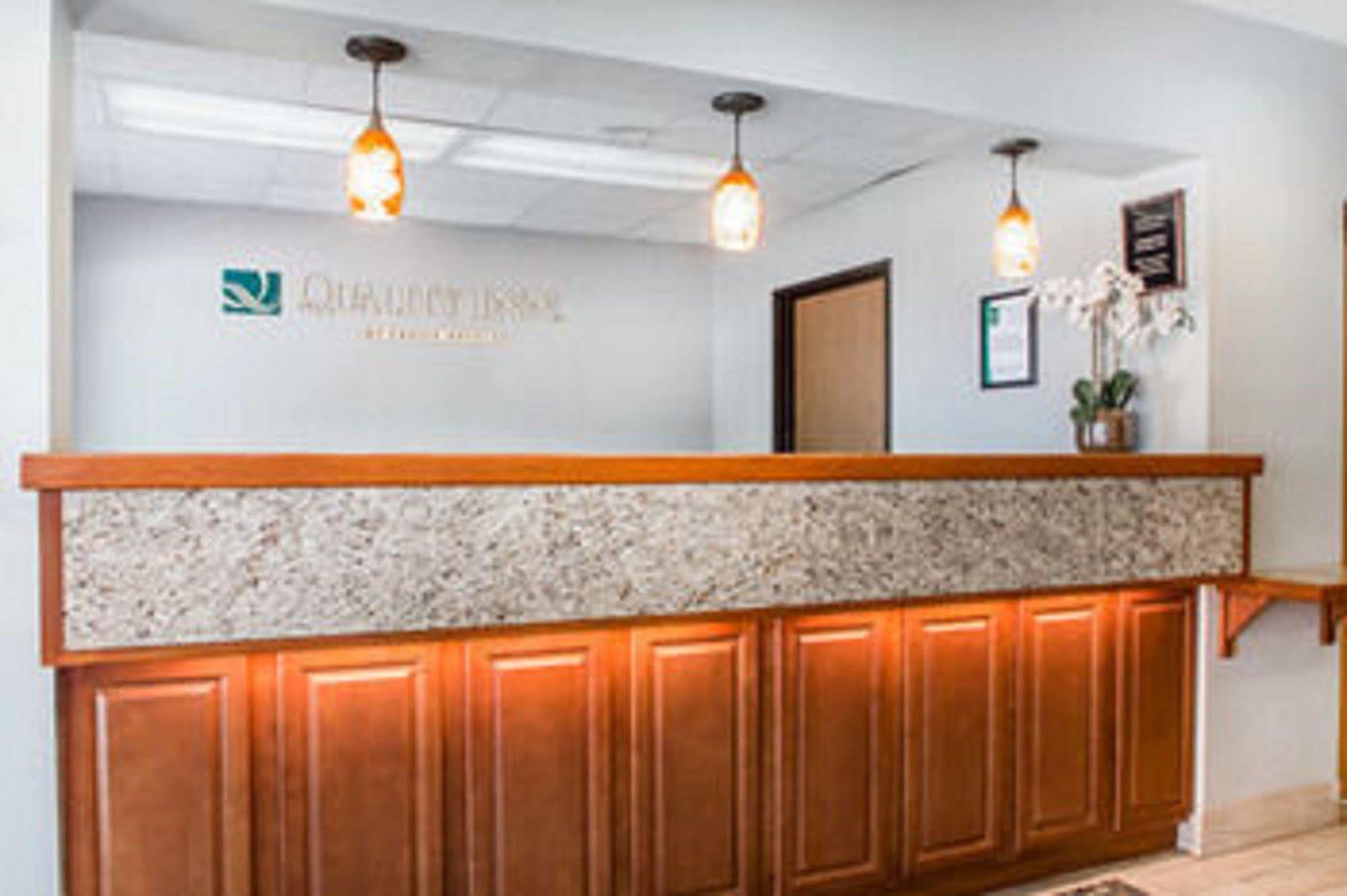 Inn Quality Us65 & E Battlefield Rd Springfield