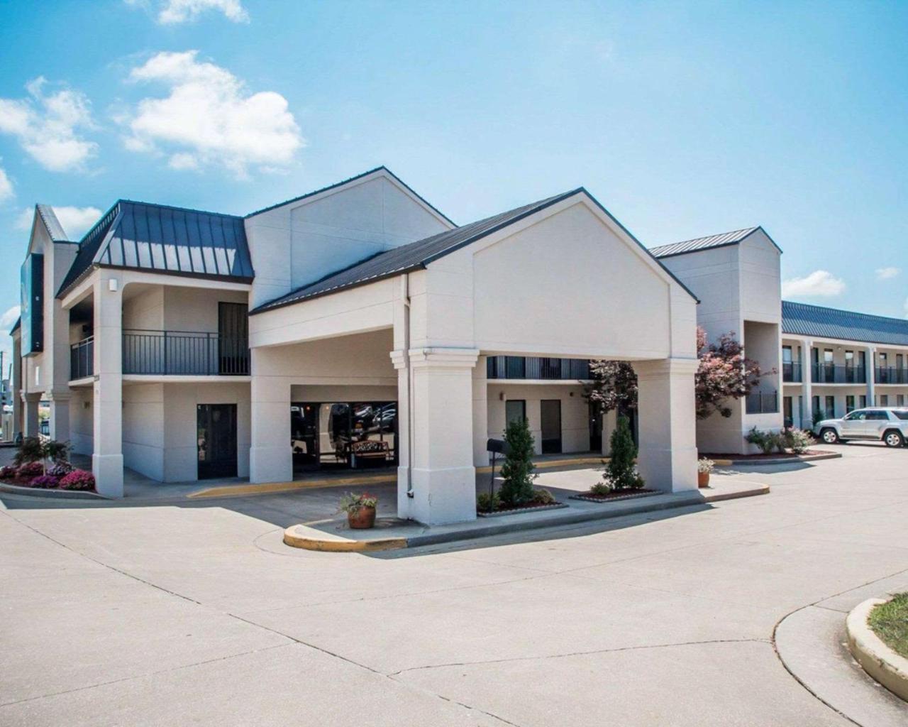 Quality Us65 & E Battlefield Rd Inn Springfield