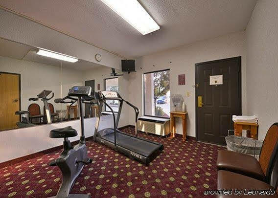 Quality Us65 & E Battlefield Rd Inn
