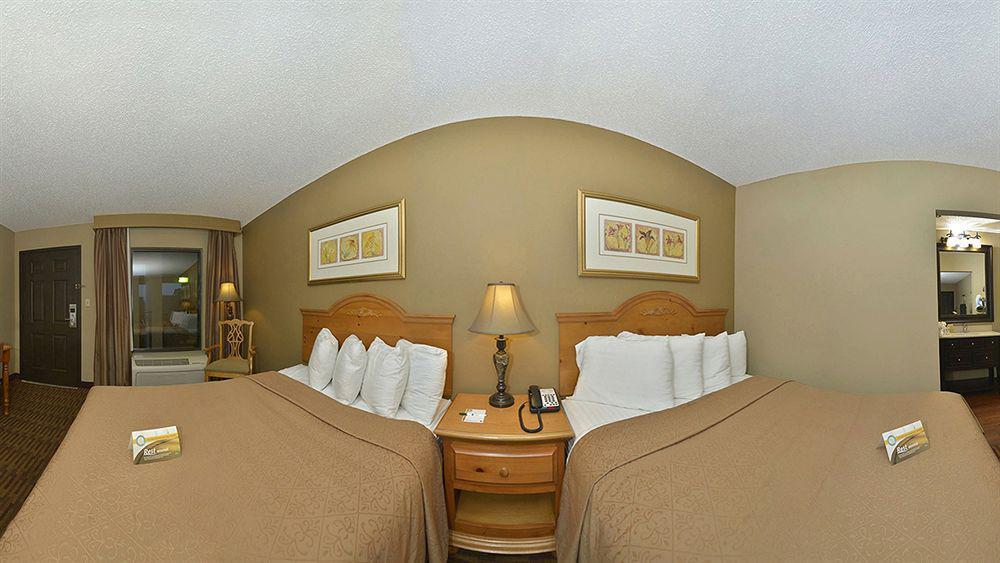 Quality Us65 & E Battlefield Rd Inn Springfield